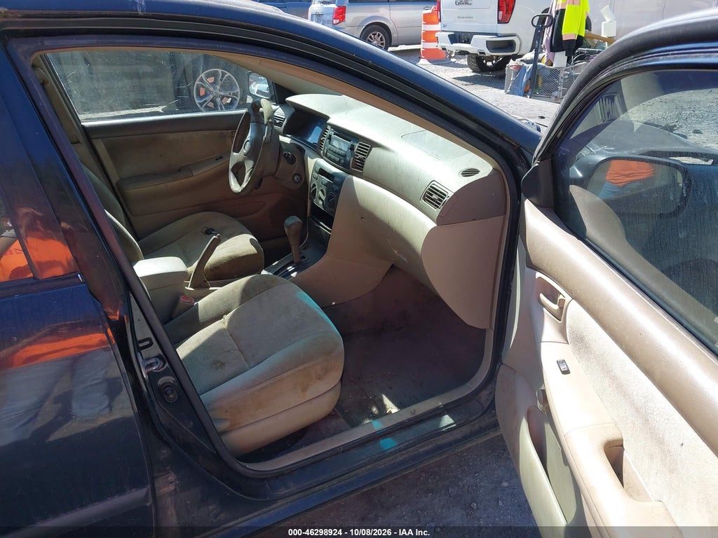 2005 Toyota Corolla CE photo 5