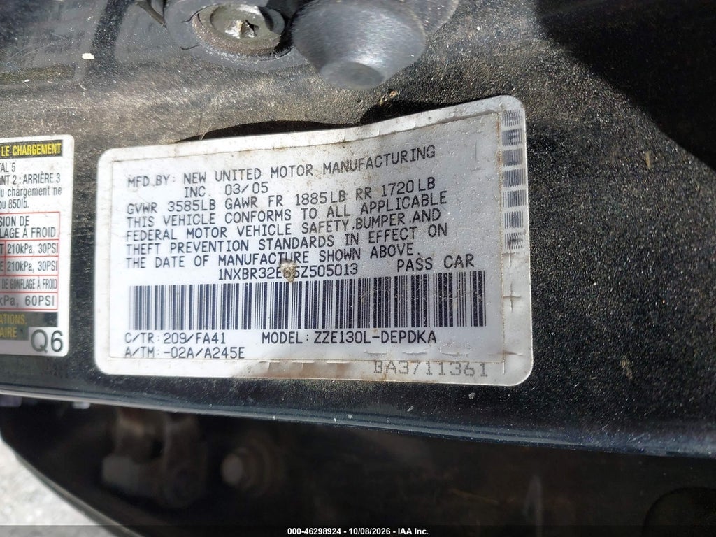 2005 Toyota Corolla CE photo 9