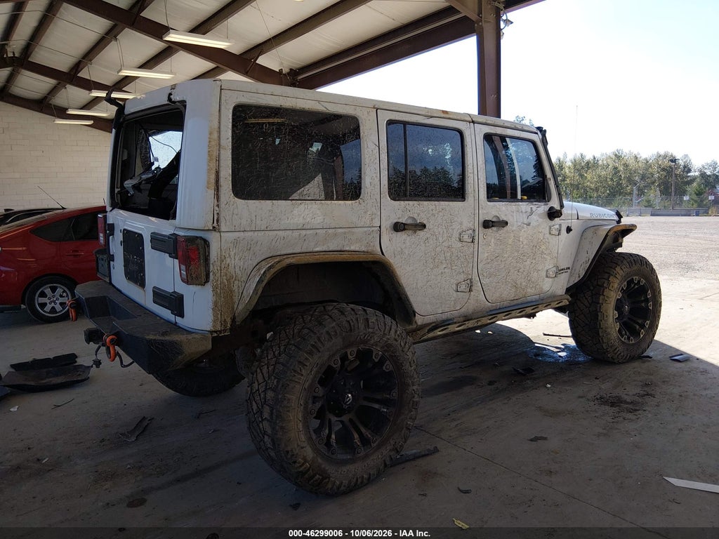 2013 Jeep Wrangler Unlimited Rubicon photo 4
