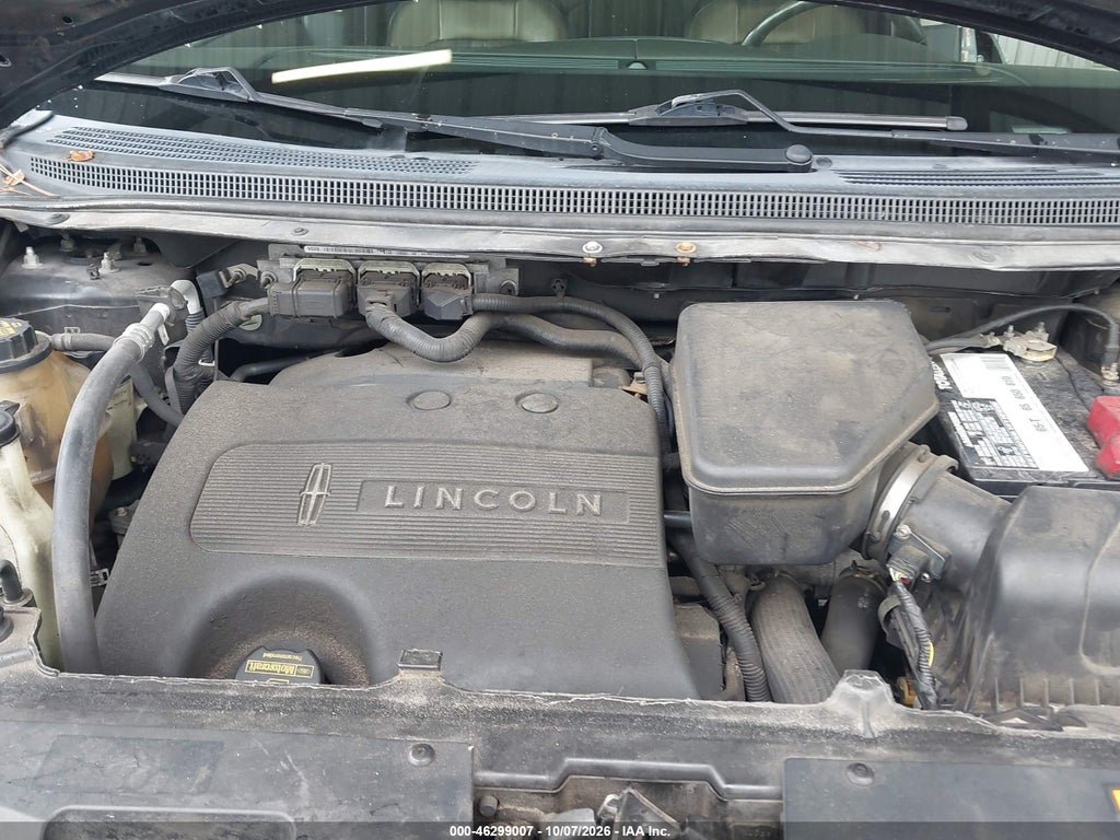 2011 Lincoln MKX photo 10