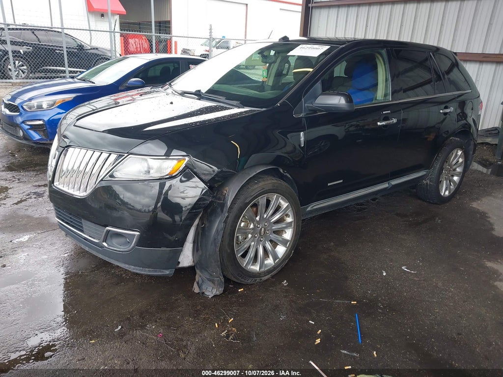 2011 Lincoln MKX photo 2