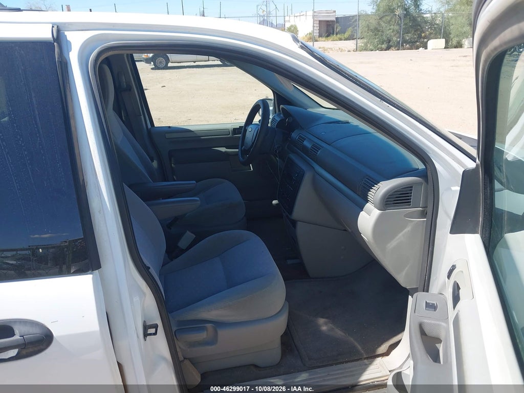 2006 Ford Freestar SE photo 5