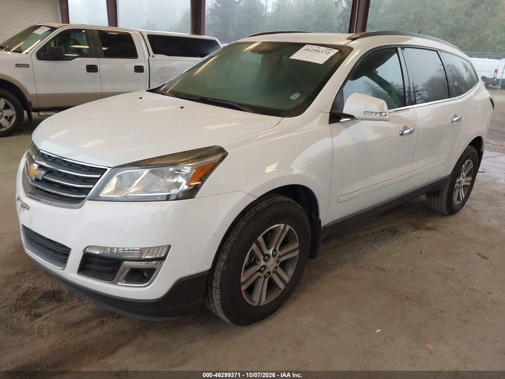 2017 Chevrolet Traverse 1LT photo 2