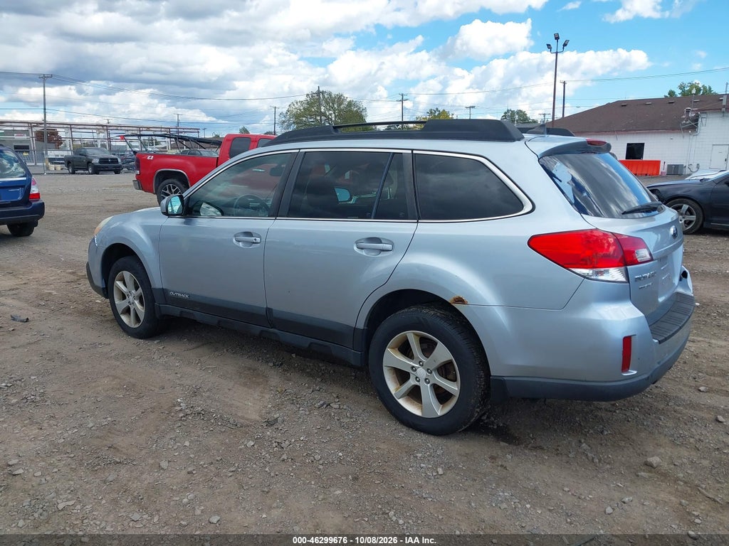 2014 Subaru Outback 2.5I Premium photo 3