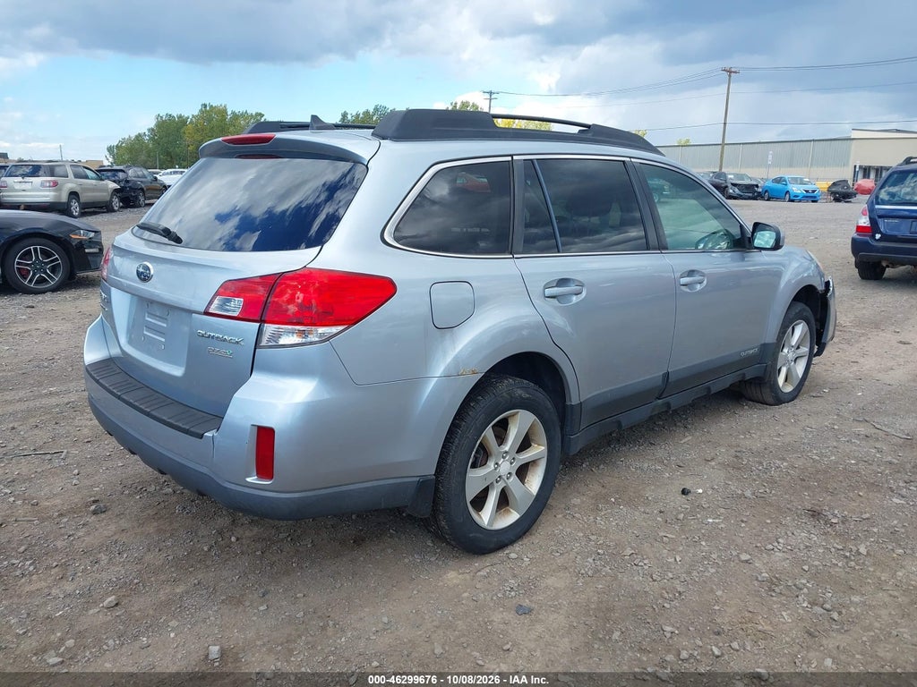 2014 Subaru Outback 2.5I Premium photo 4