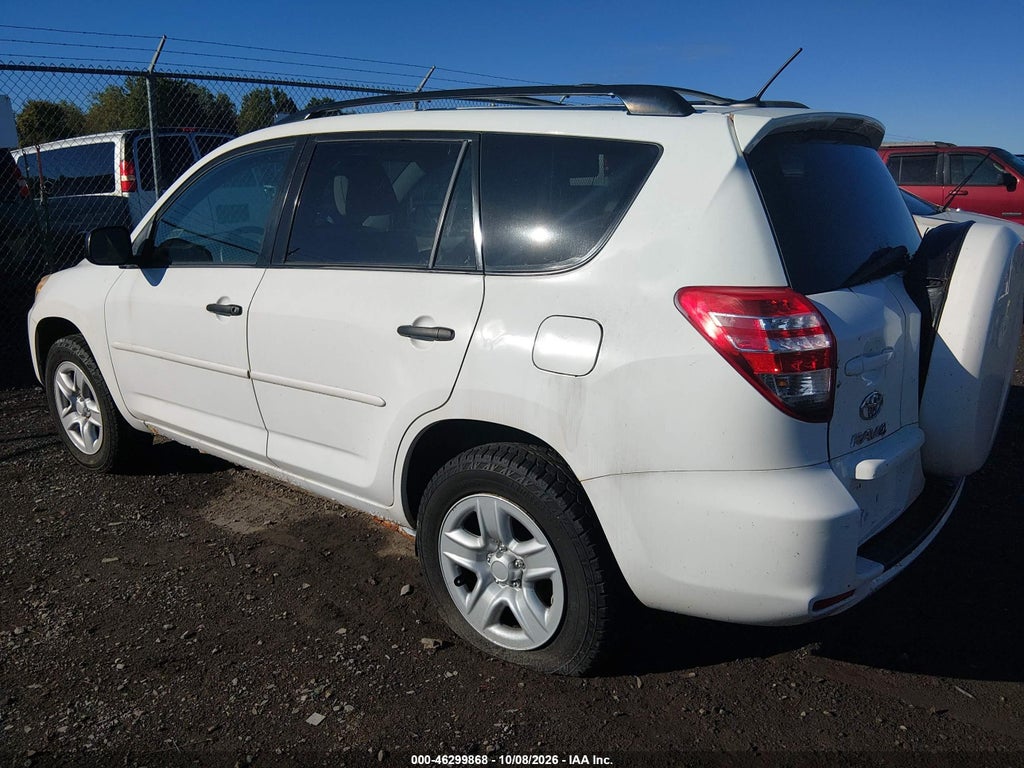 2011 Toyota RAV4 photo 3