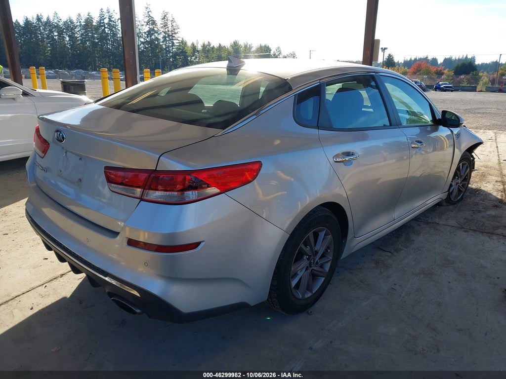 2020 Kia Optima LX photo 4