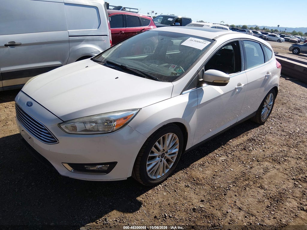 2017 Ford Focus Titanium photo 2