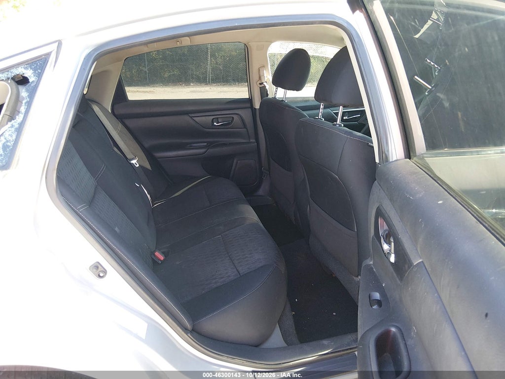 2017 Nissan Altima 2.5 S photo 8