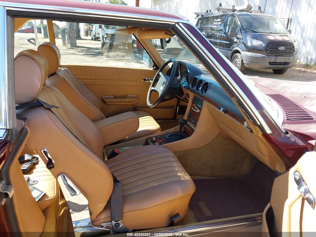 1985 Mercedes-Benz 380 SL photo 5