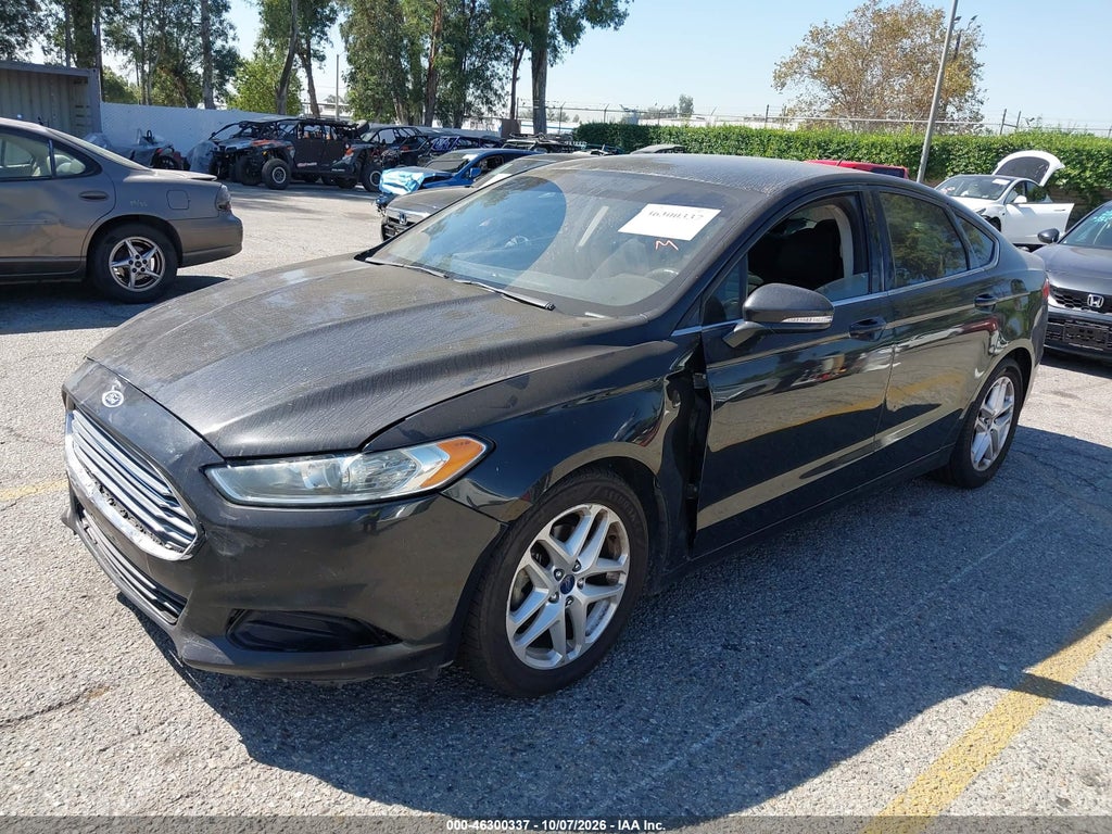 2015 Ford Fusion SE photo 2