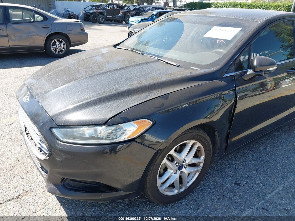 2015 Ford Fusion SE photo 6