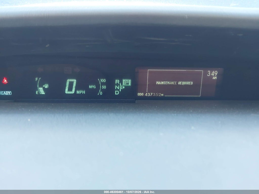 2015 Toyota Prius Three photo 7