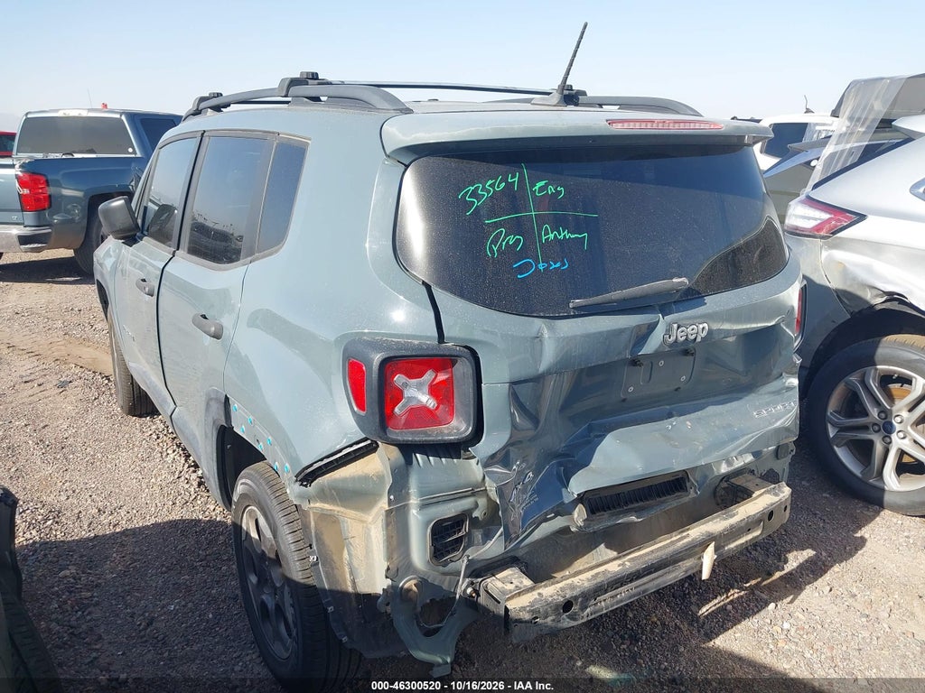 2017 Jeep Renegade Sport 4X4 photo 3