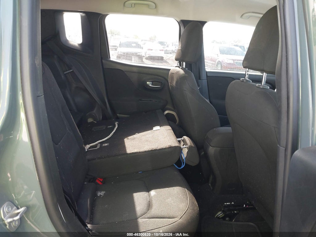 2017 Jeep Renegade Sport 4X4 photo 8