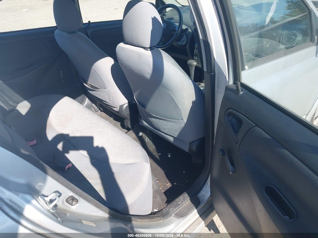 2003 Toyota Echo photo 8
