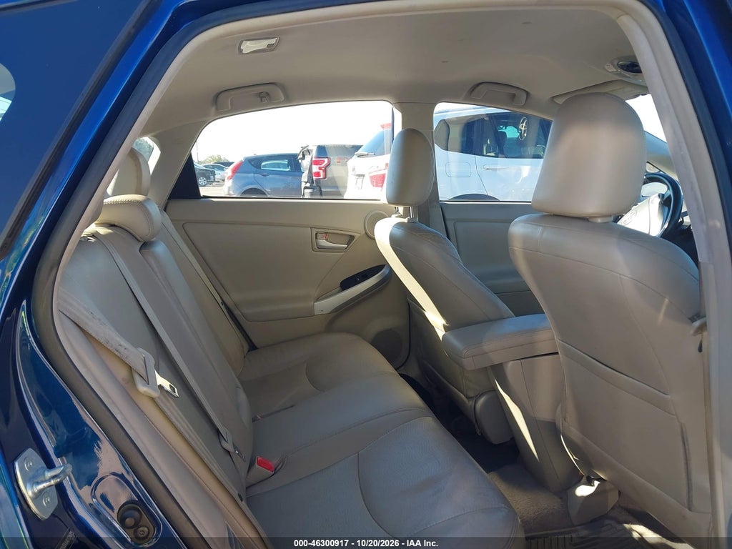 2010 Toyota Prius IV photo 8