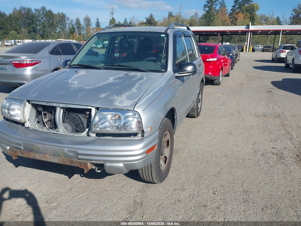 2002 Suzuki Vitara JLX photo 2