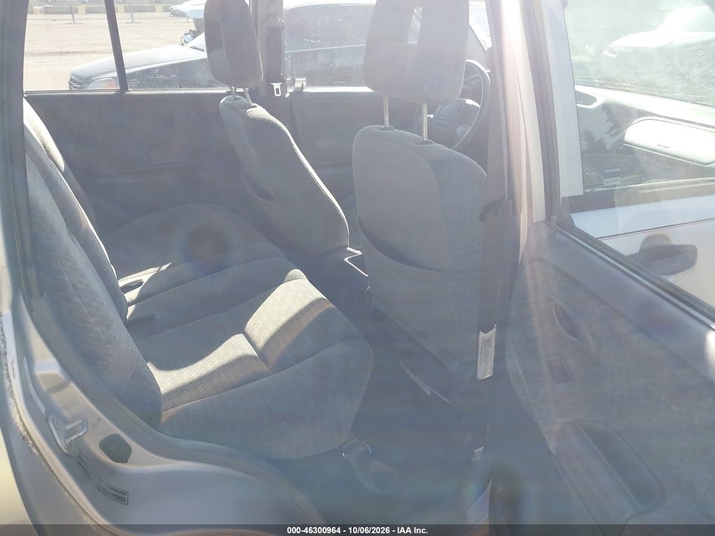 2002 Suzuki Vitara JLX photo 8