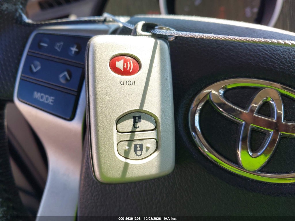 2011 Toyota 4RUNNER Limited V6 photo 11