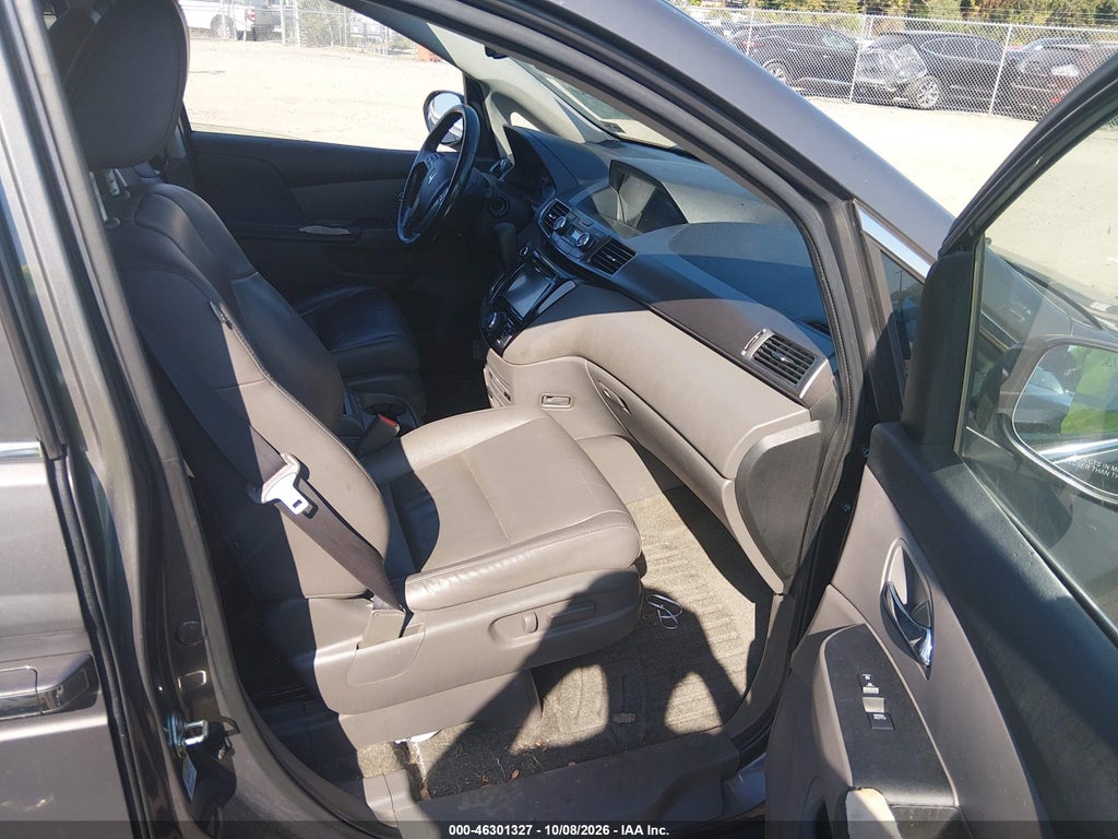 2015 Honda Odyssey EX-L photo 5
