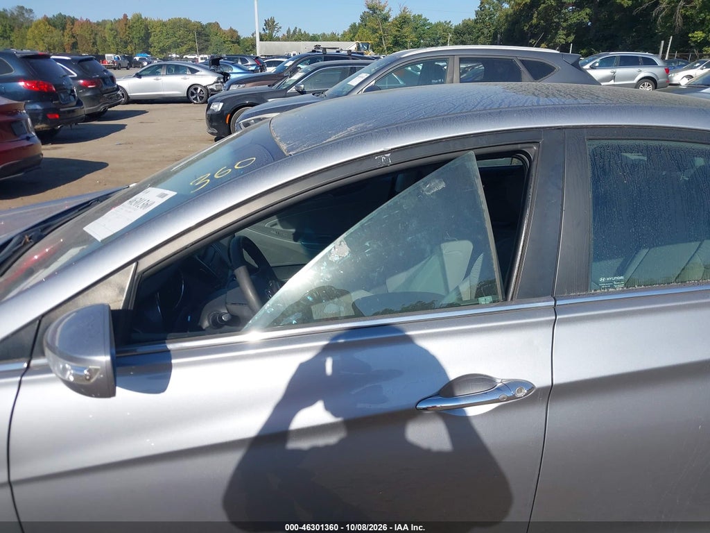 2014 Hyundai Sonata Hybrid photo 6