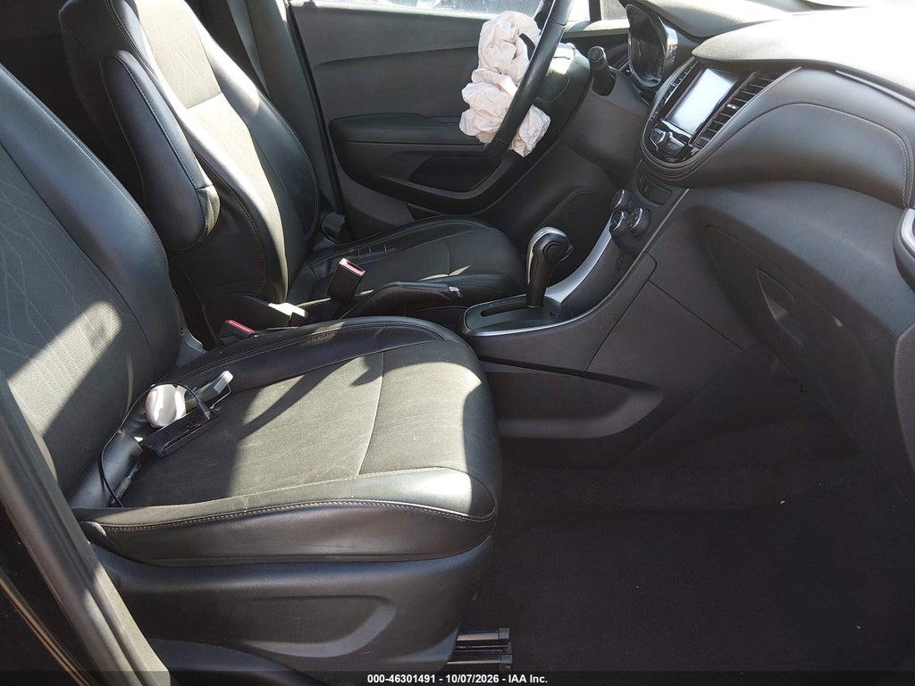 2017 Chevrolet Trax LT photo 5