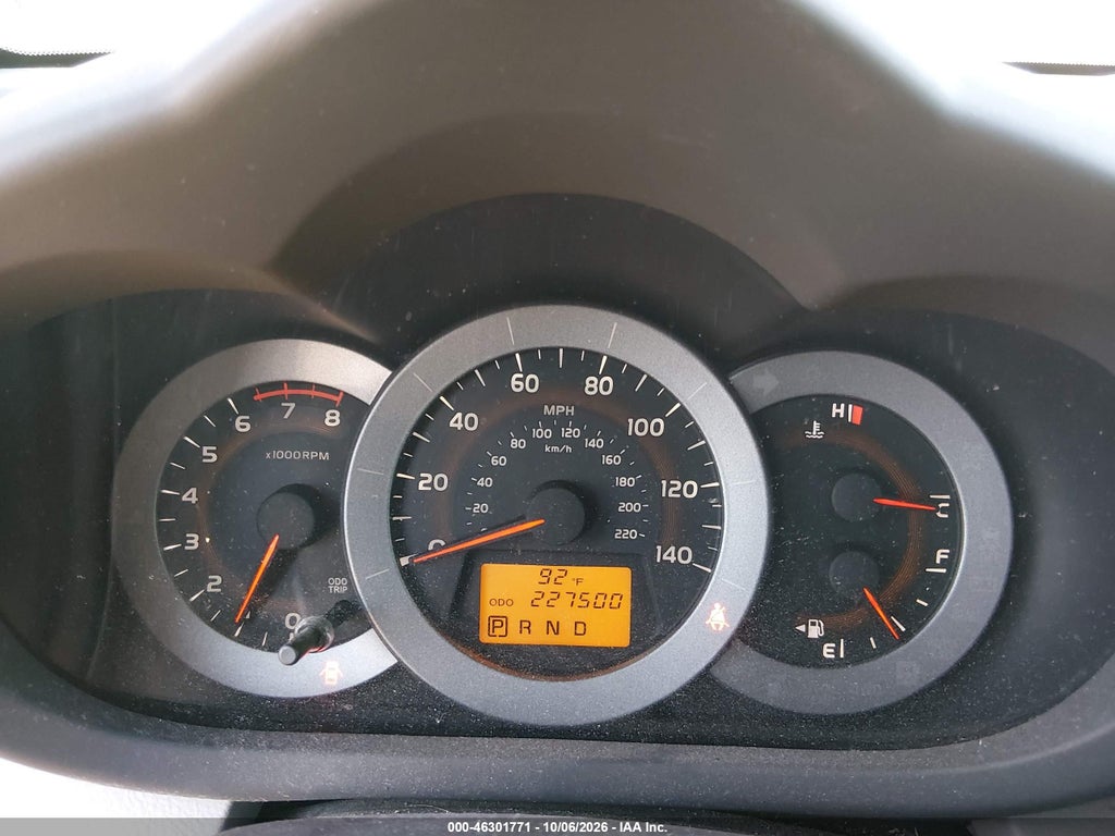 2011 Toyota RAV4 photo 7