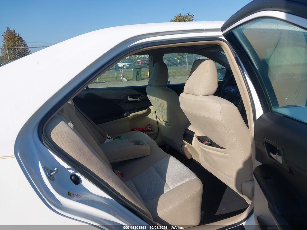 2012 Toyota Camry LE photo 8