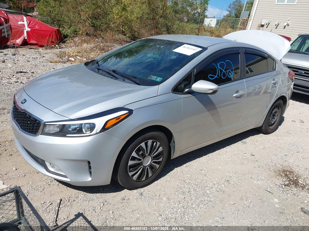 2018 Kia Forte LX photo 2