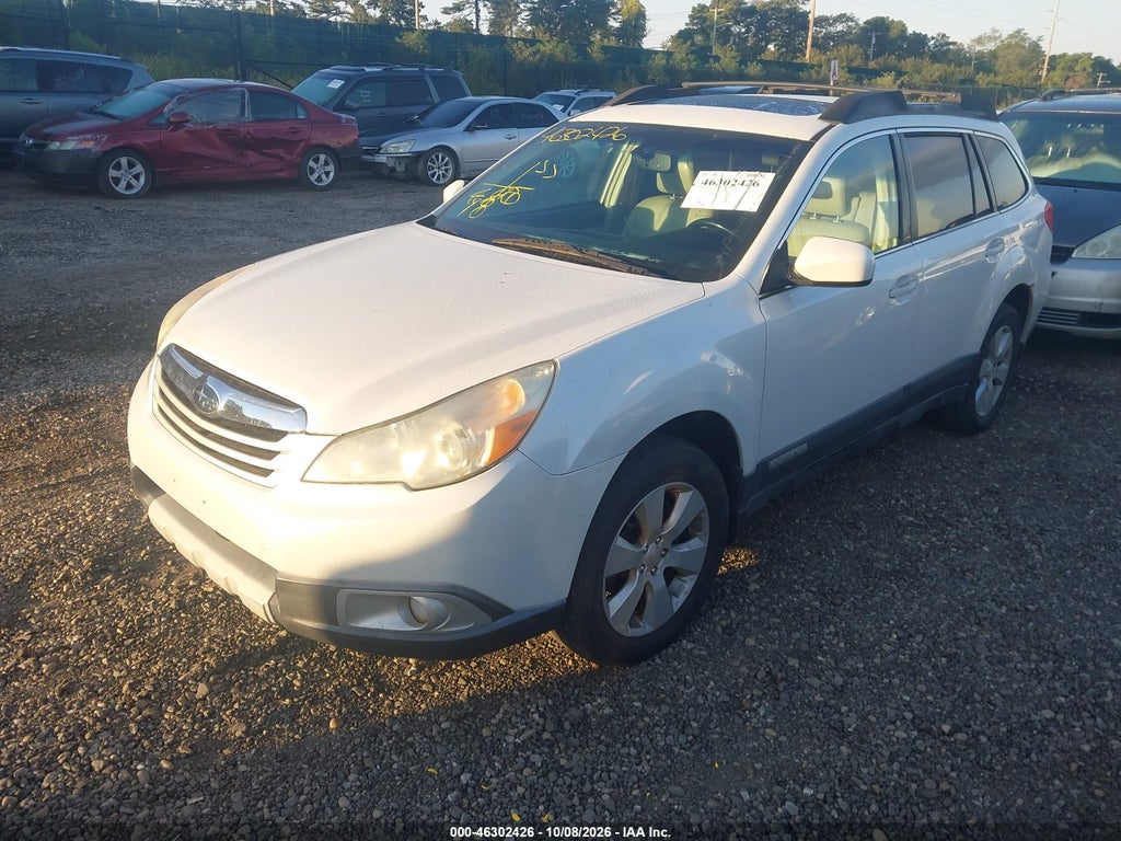2011 Subaru Outback 2.5I Limited photo 2