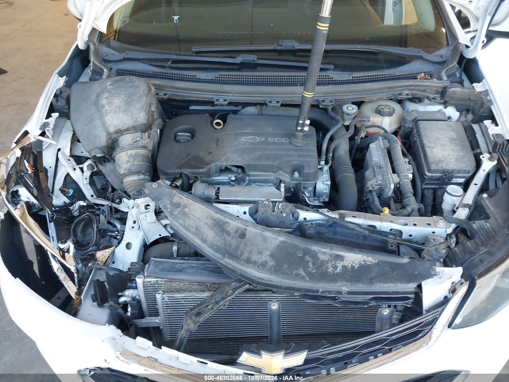 2018 Chevrolet Cruze LT Auto photo 10