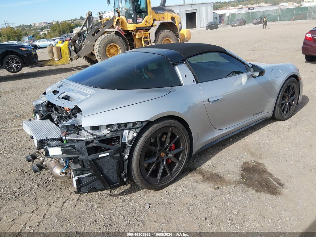 2026 Porsche 911 Targa 4 GTS photo 4