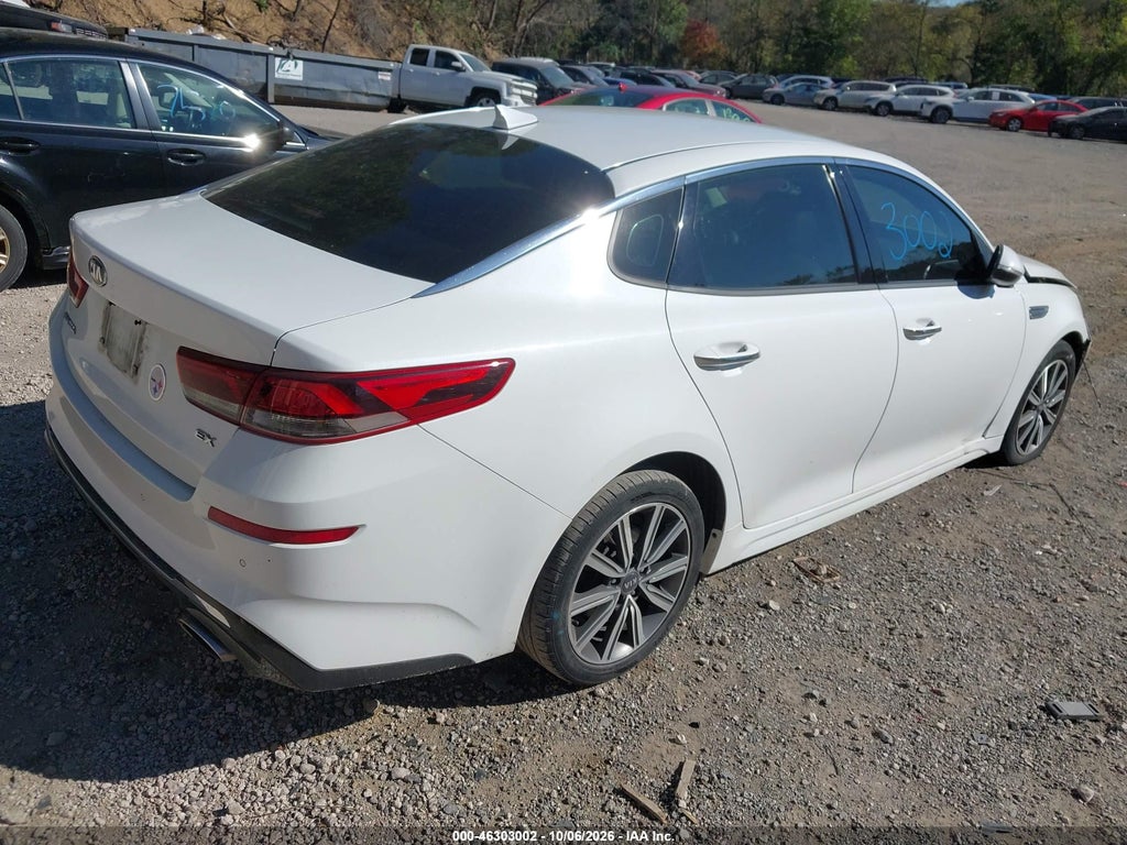 2019 Kia Optima EX photo 4