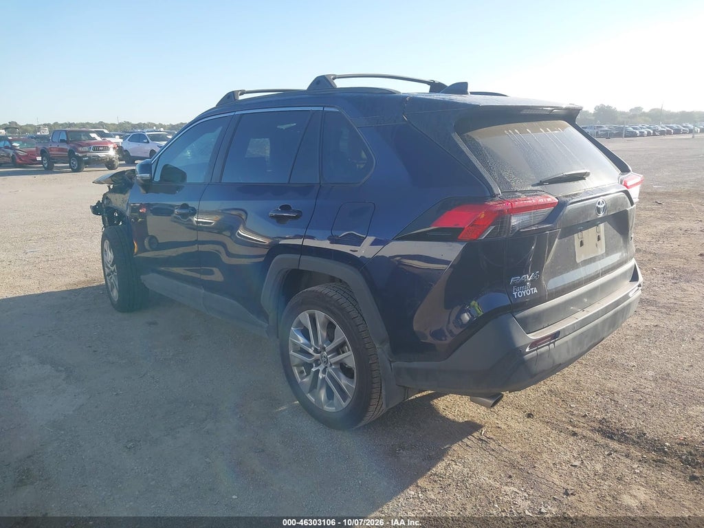 2024 Toyota RAV4 XLE Premium photo 3