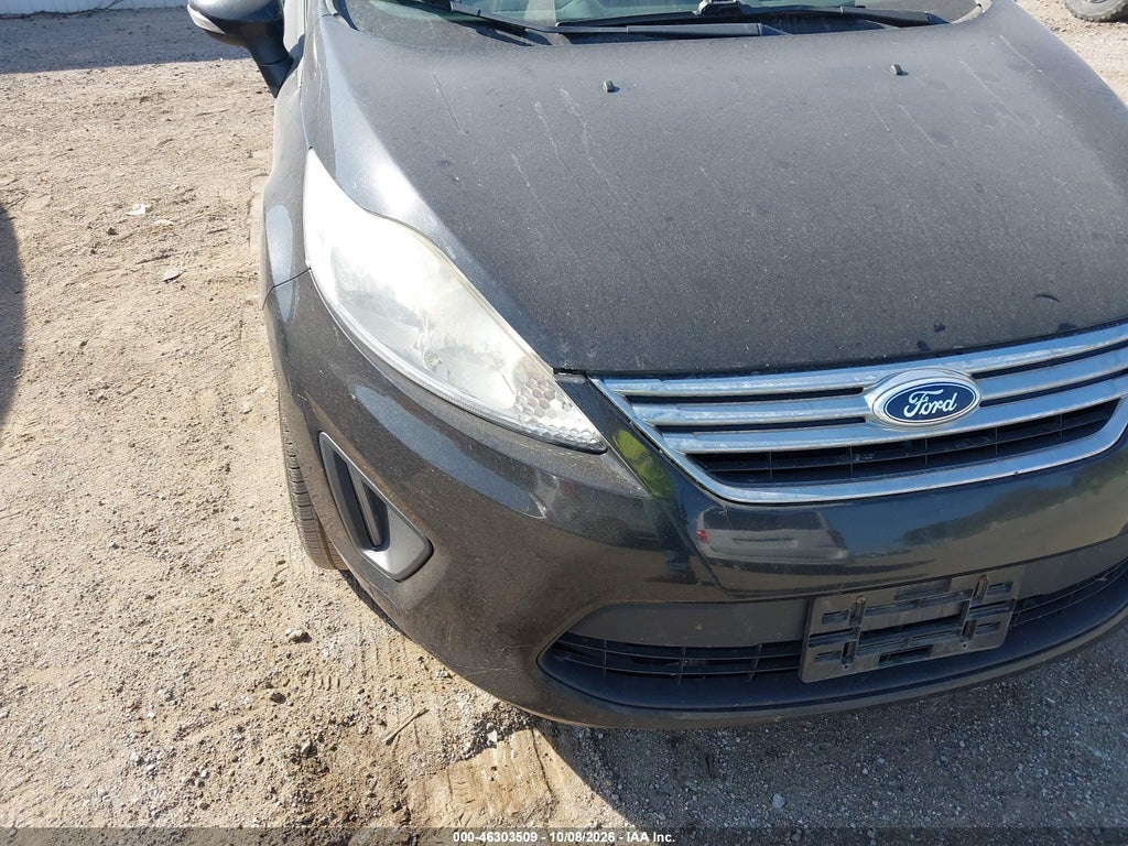 2013 Ford Fiesta SE photo 6