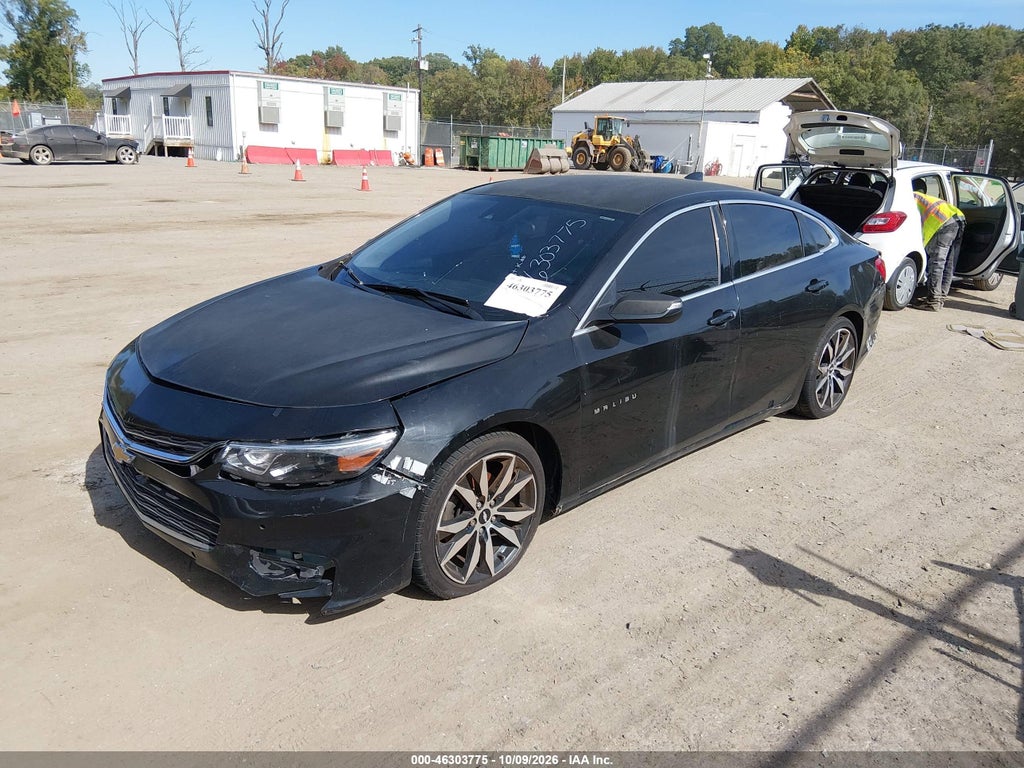 2016 Chevrolet Malibu 2LT photo 2
