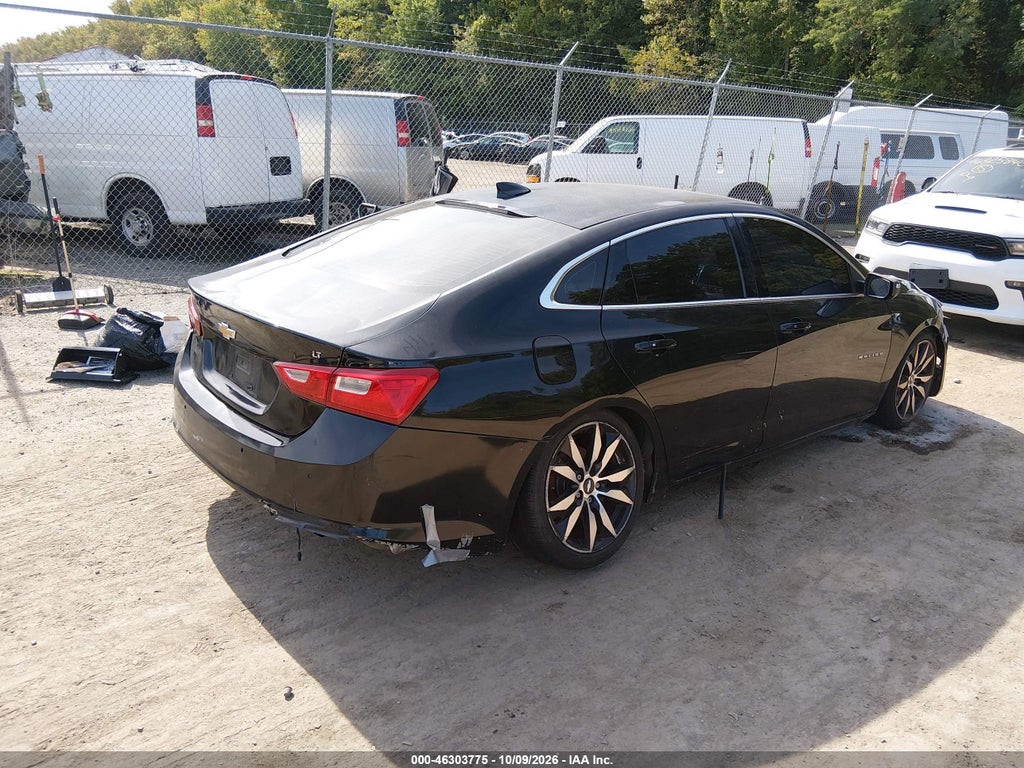 2016 Chevrolet Malibu 2LT photo 4
