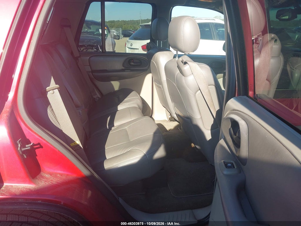 2002 Chevrolet Trailblazer LT photo 8