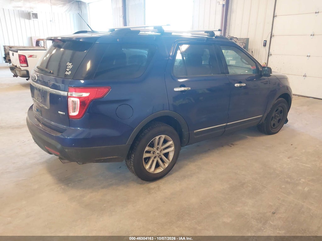 2013 Ford Explorer XLT photo 4