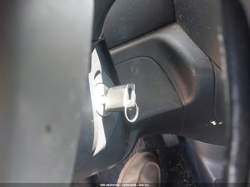 2015 Nissan Versa 1.6 S+ photo 11