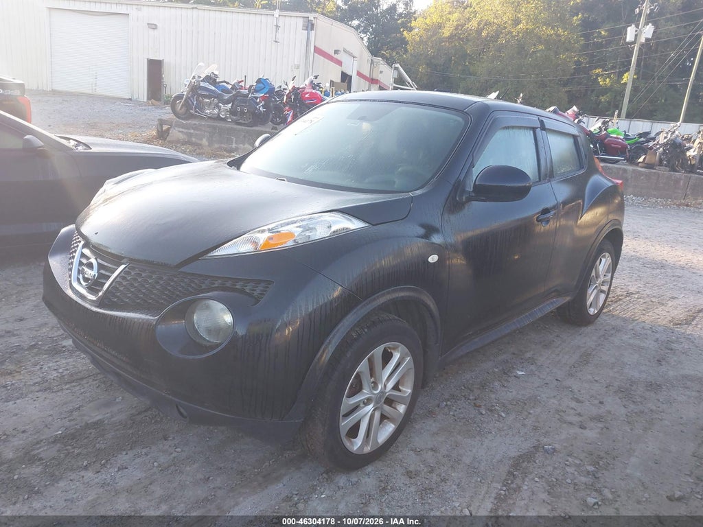 2014 Nissan Juke S photo 2