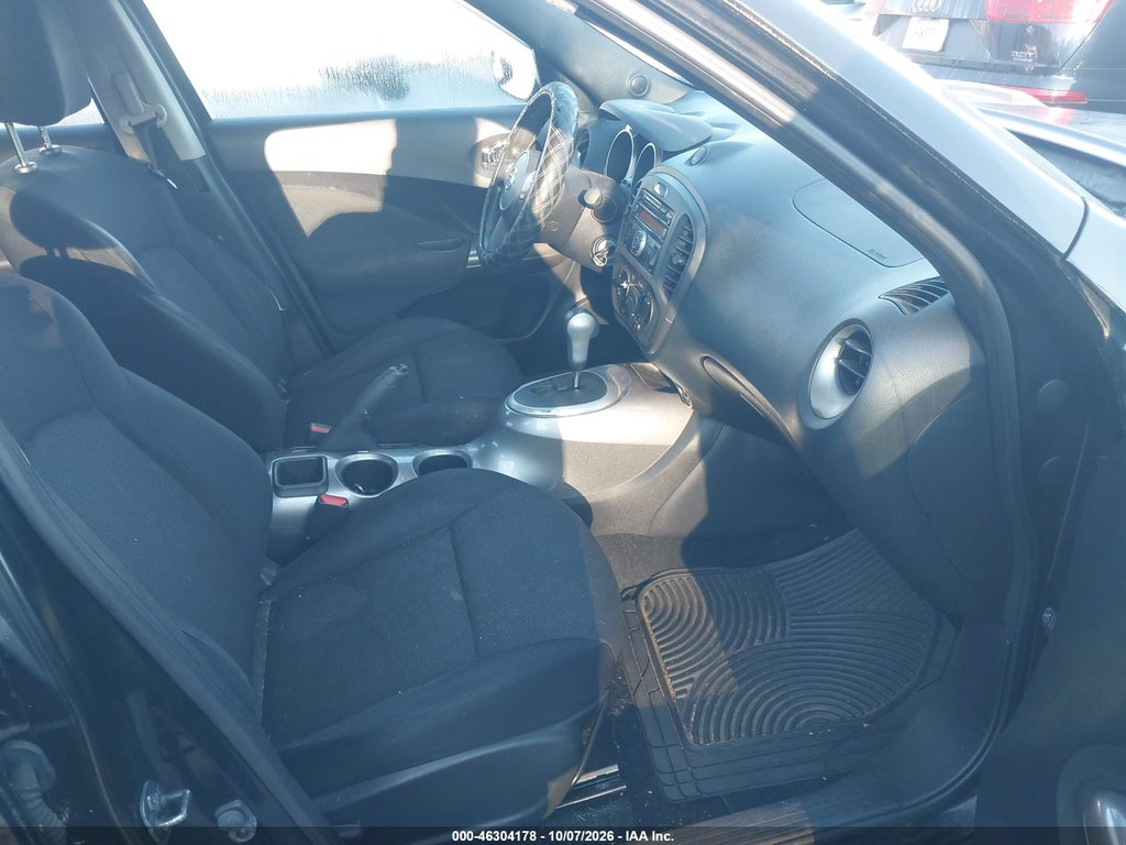2014 Nissan Juke S photo 5