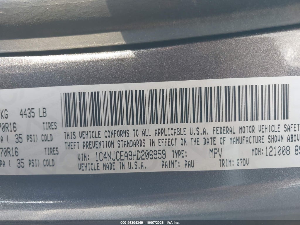 2017 Jeep Compass Latitude FWD photo 9
