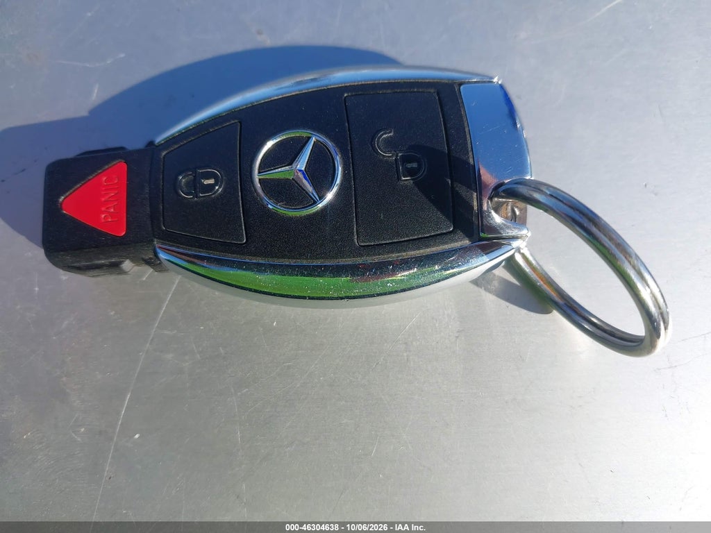 2015 Mercedes-Benz GLK 350 4MATIC photo 11