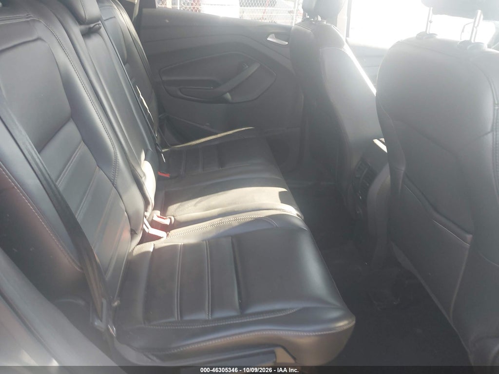 2019 Ford Escape SEL photo 8