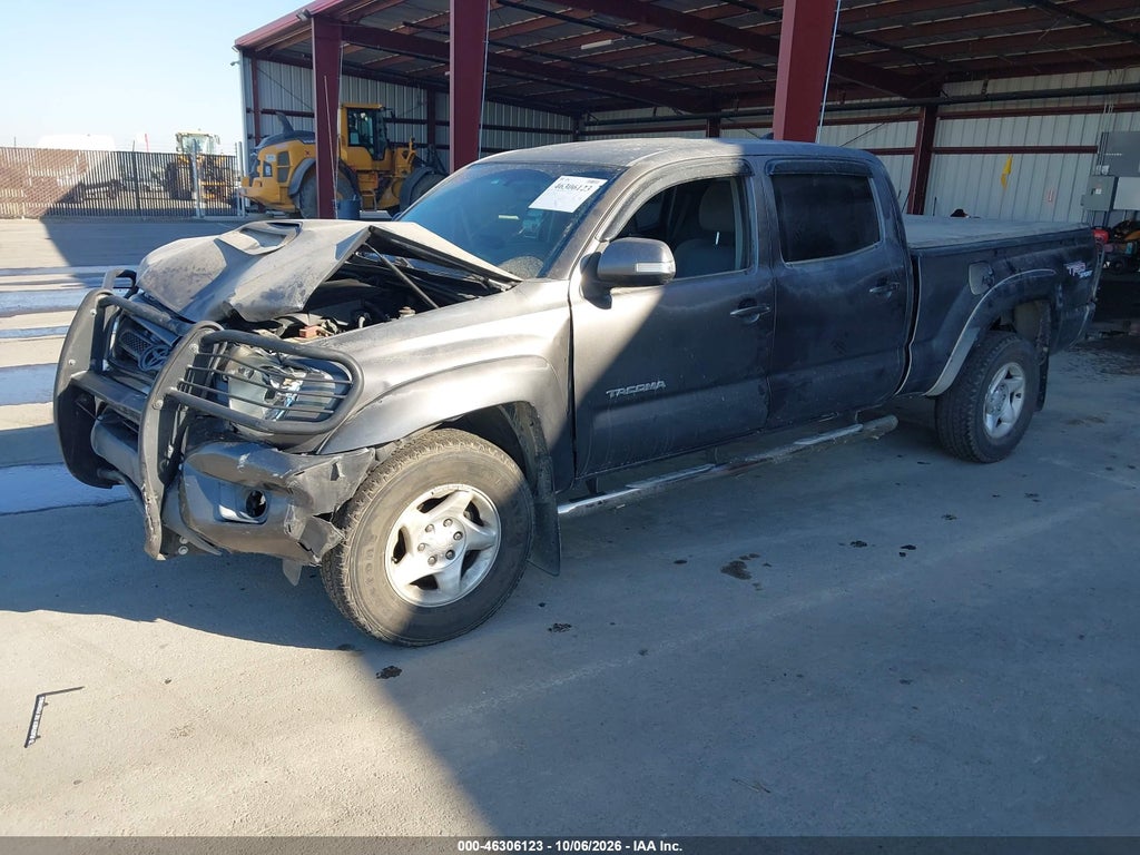 2012 Toyota Tacoma Base V6 photo 2