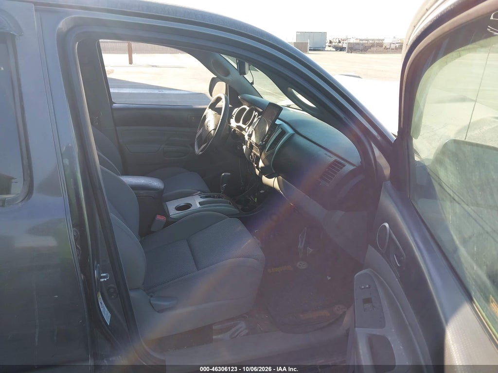 2012 Toyota Tacoma Base V6 photo 5