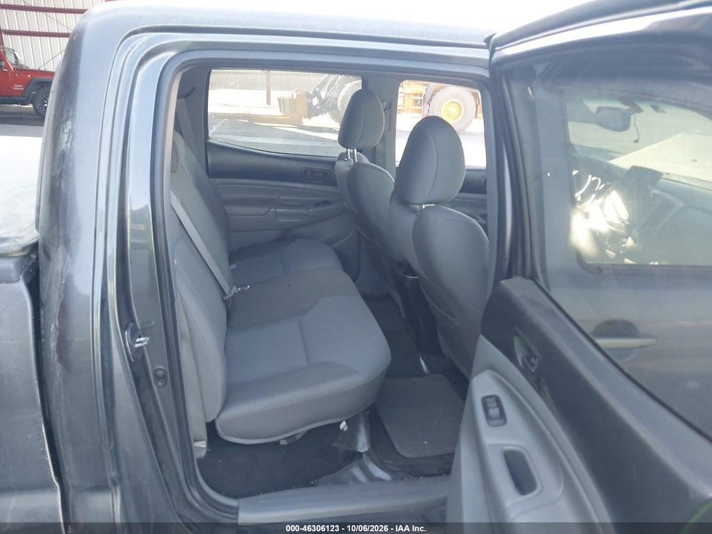 2012 Toyota Tacoma Base V6 photo 8