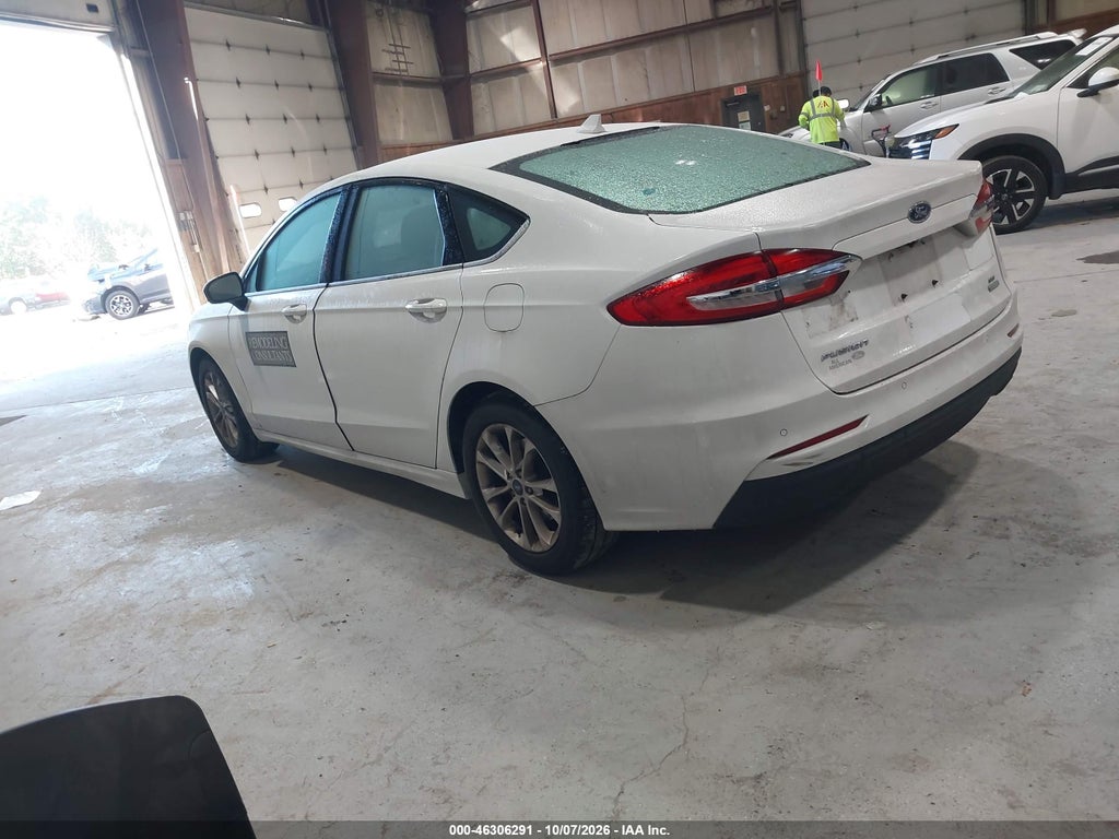 2019 Ford Fusion SE photo 3
